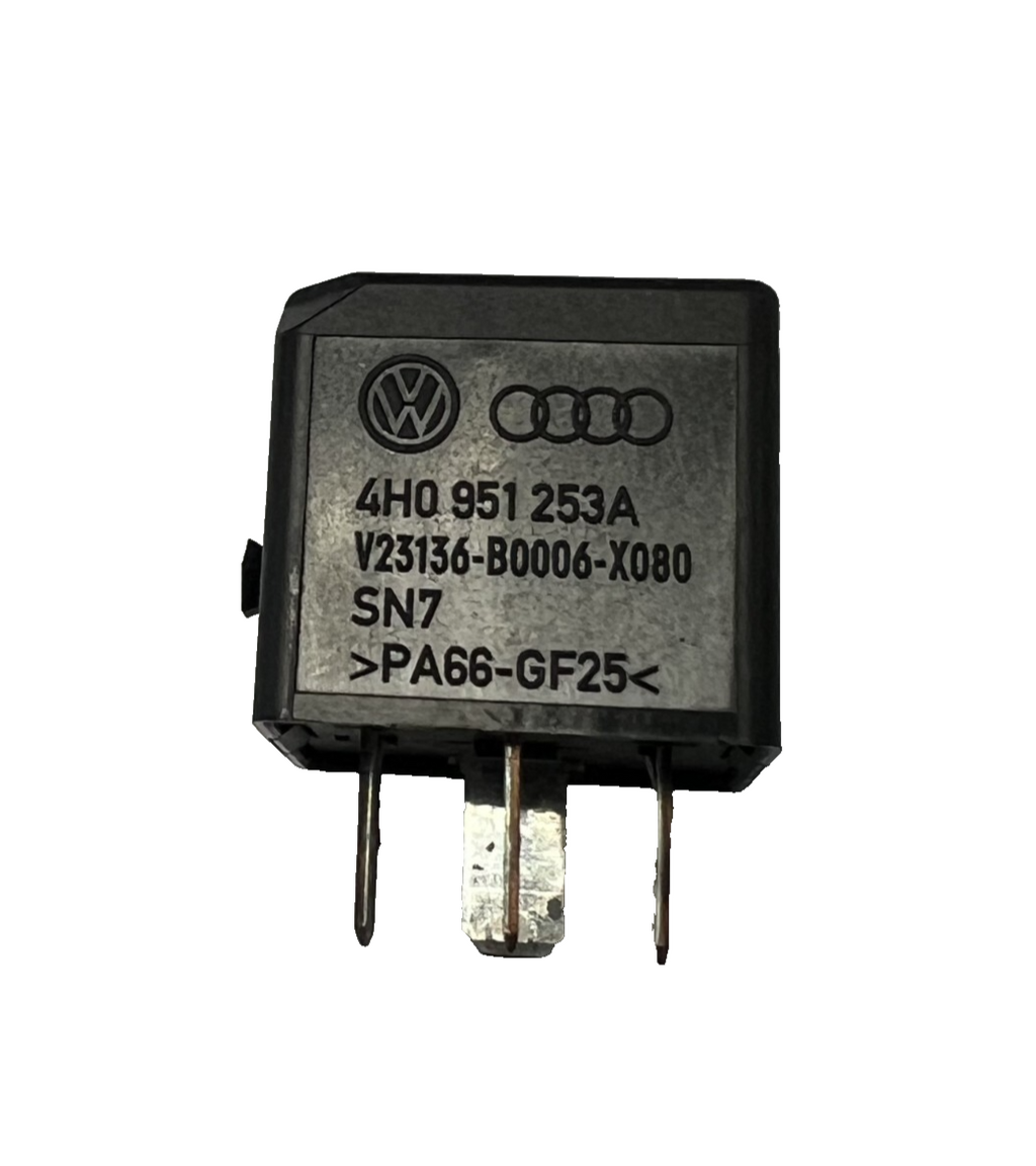 1995-2002 Volkswagen Cabrio Fuel Pump Relay OEM 4H0 951 253A, V23136-B0006-X080