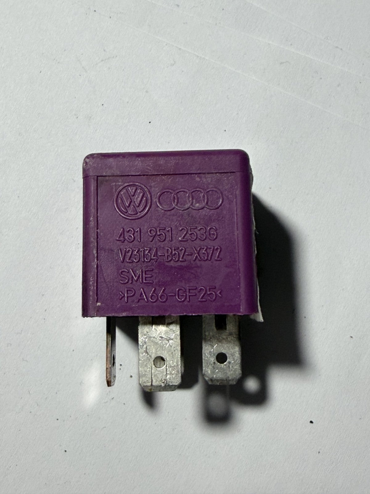 03-05 Volkswagen Passat Wagon Starter Relay #381 431 951 253G, V23134 B52 X372