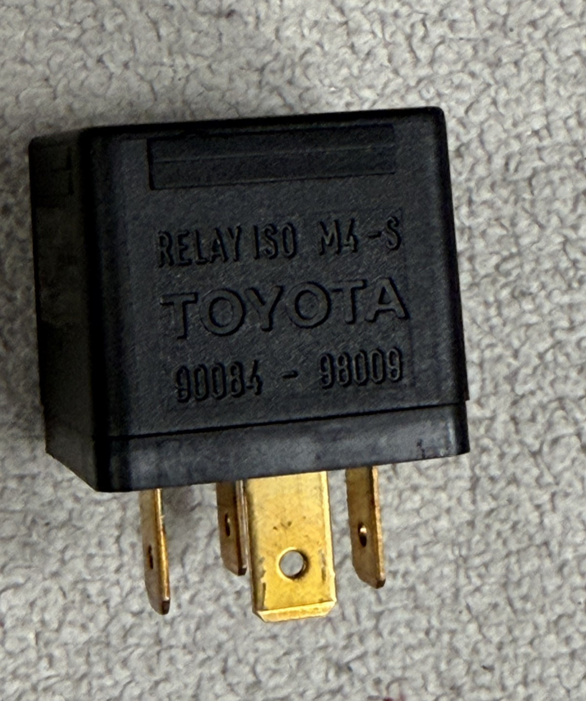 1995-1999 Toyota Avalon Circuit Opening Relay 12V 0 332 014 167, 90084 98009