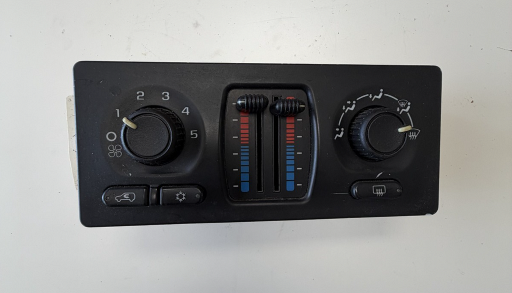 AC Heater Climate Temperature Control 15220318 fits 03-06 Chevrolet Silverado