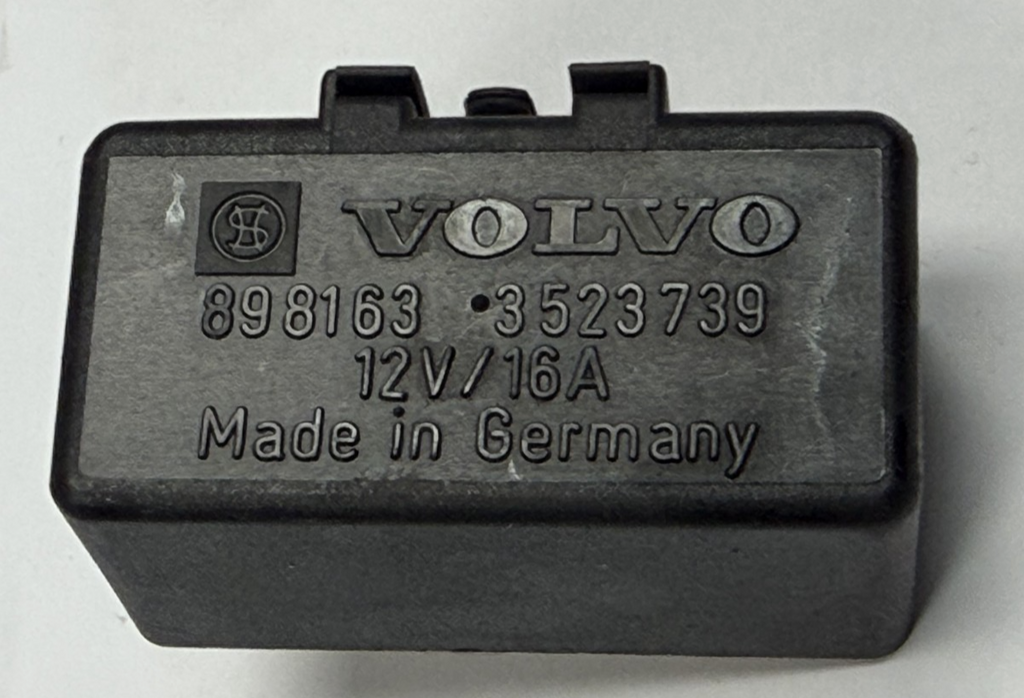Volvo 740 760 780 940 Central Locking Relay 12V 16A 898163, 3523739