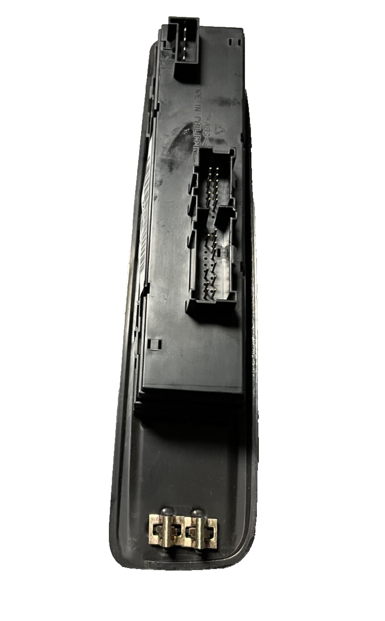 02 03 04 05 GMC Envoy Power Window Switch Right Passenger Side OEM 15133144