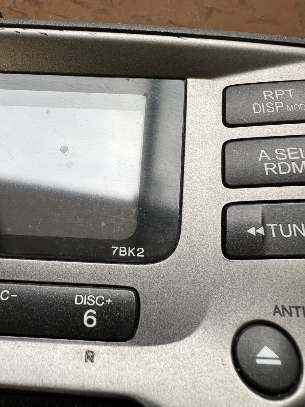 04-07 Honda Accord 6 CD Player Changer Radio Auto Climate Control 39175 SDA L