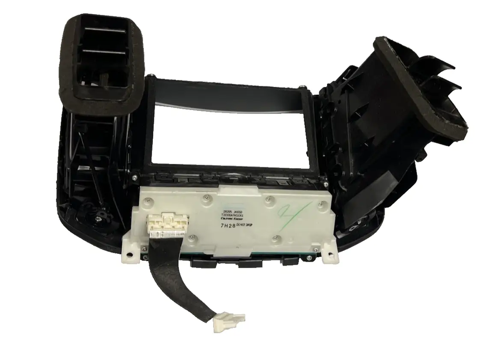 2008-2013 Infiniti G37 Dash Console Air Vent GPS Control Bezel 28395 JK65B by OEM