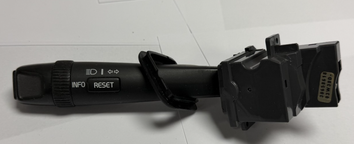 Turn Signal Switch 30658618, 03W38D fits 1999-2004 Volvo S60 S80 V70 XC70 XC90