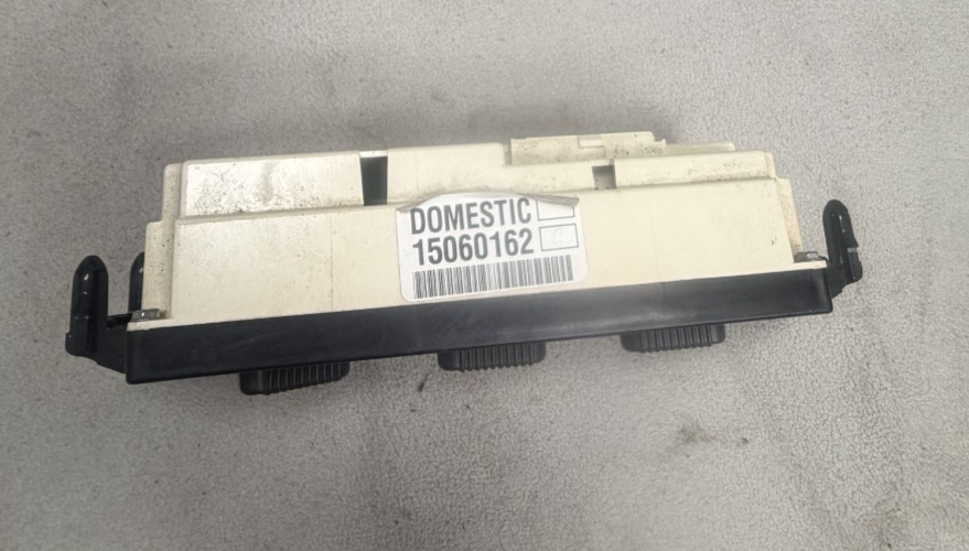 00 01 02 Chevrolet Tahoe AC Heater Temperature Climate Control 15060162 Black