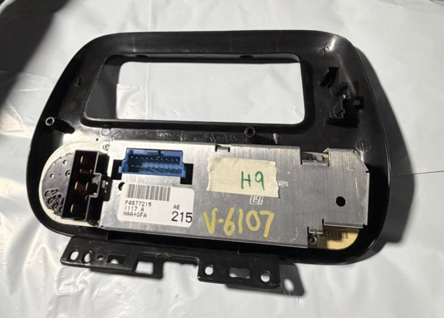 1998-1999 Dodge Grand Caravan Climate Control Temp Bezel Trim 4677215 Black