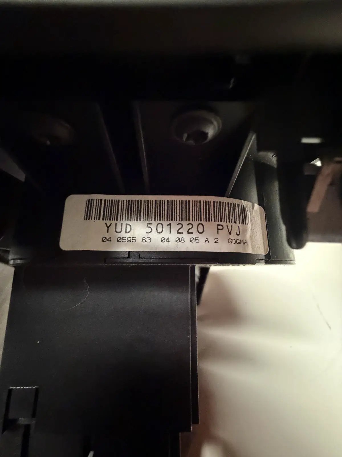 2005-2009 Land Rover LR3 Dash Air Vent Headlight Lamp Switch Assembly 501220 by Land Rover