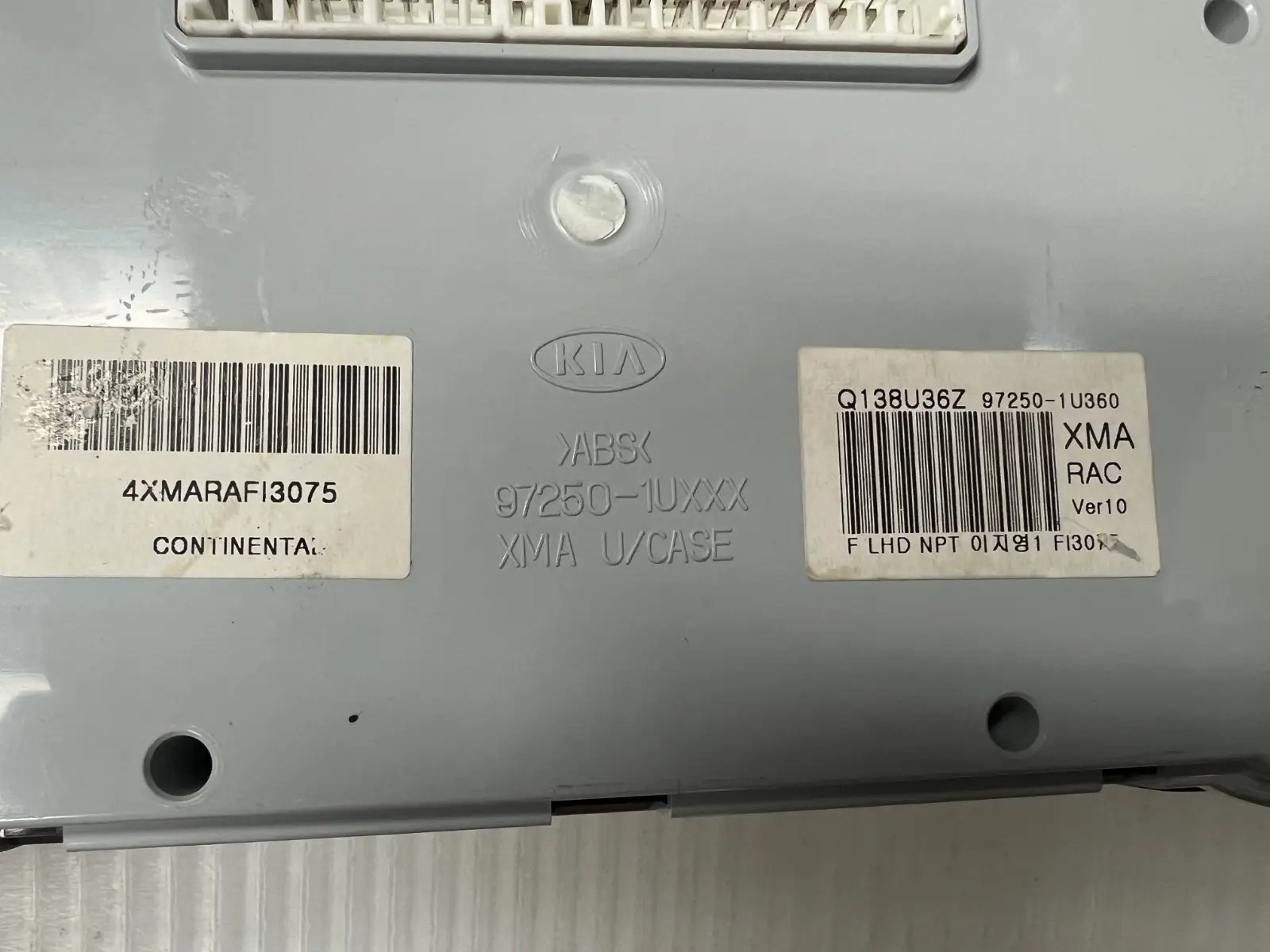 2011 2012 Kia Sorento AC Heater Temperature Cimate Control OEM 97250-1U360 by Kia