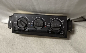 AC Temperature Heater Climate Control 15060162 Fits Chevrolet Tahoe 2000 2001