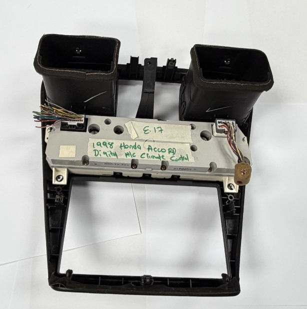 98 99 00 01 02 Honda Accord Dash Vent AC Heater Climate Control Switch Panel