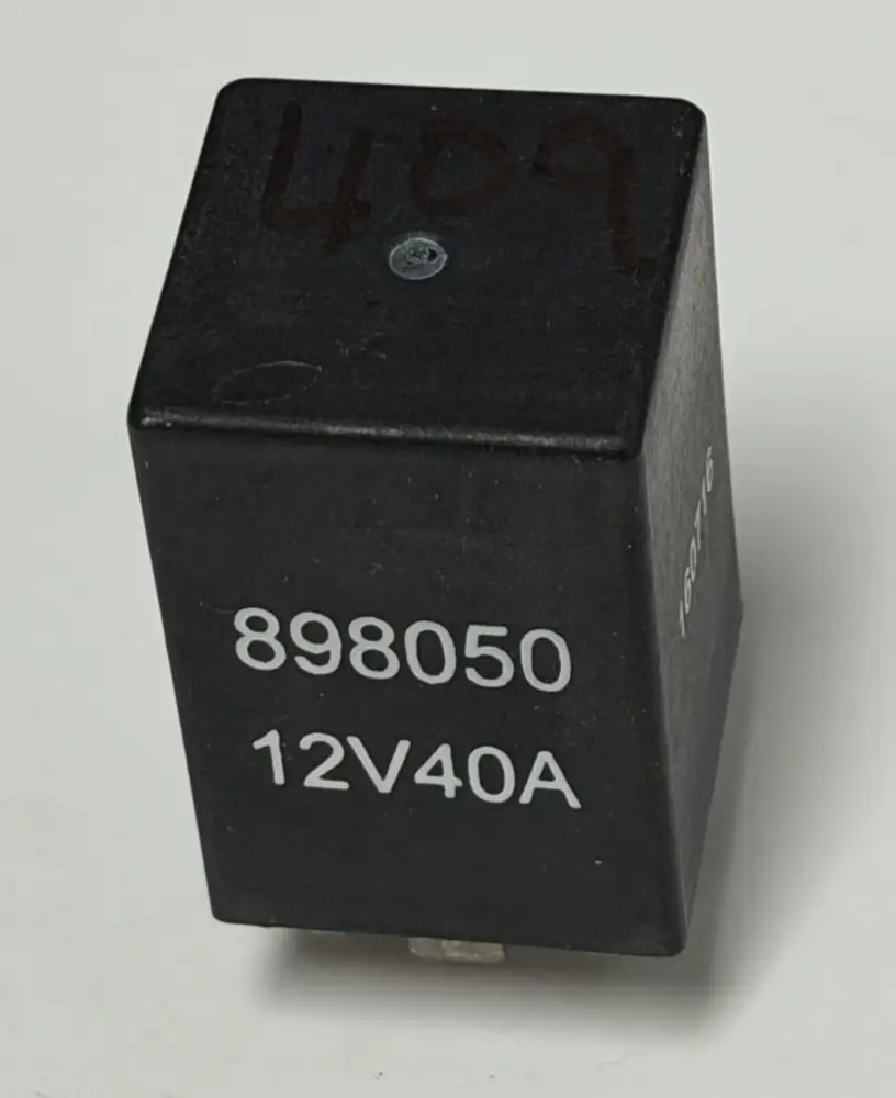 Volkswagen Jetta Golf GTI MK4 Beetle #409 Fuel Pump Relay 12V 40A 898050 by Unbranded