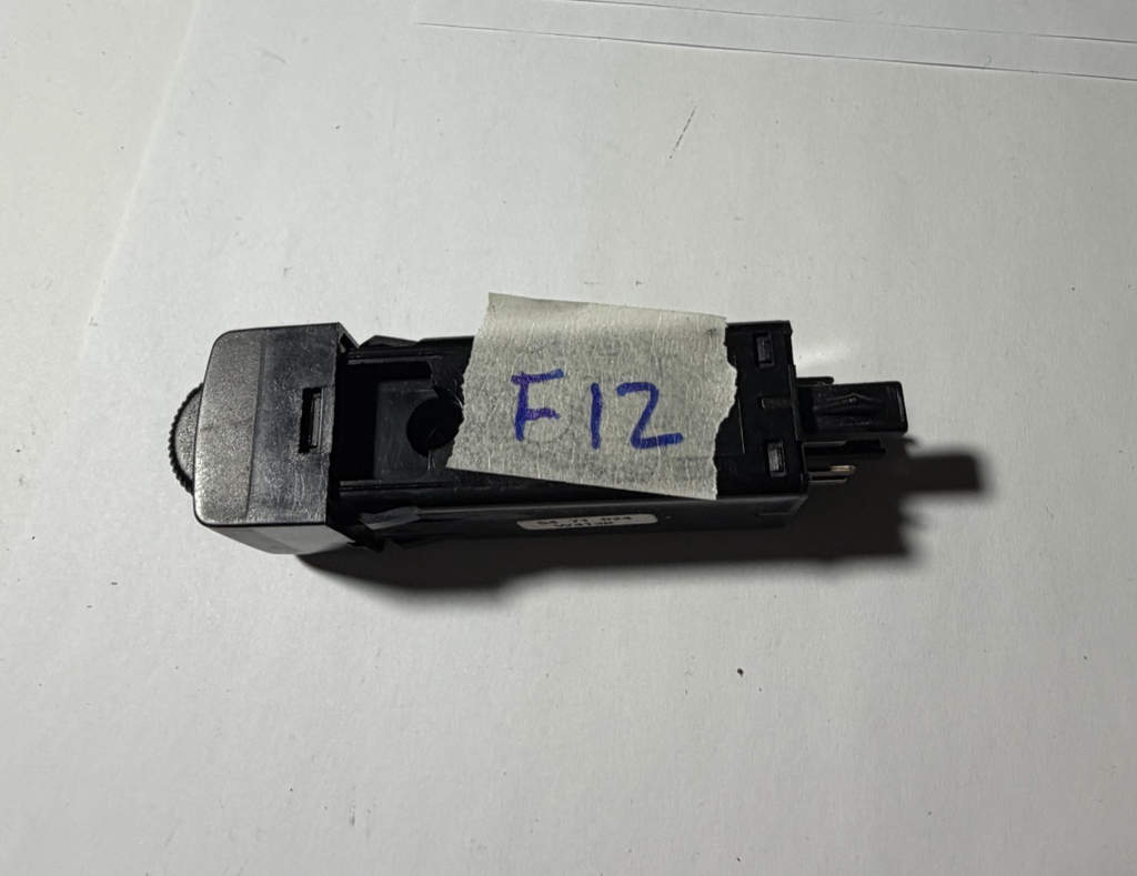 99 1999 Saab 9-5 95 Heated Seat Warmer Control Switch 54 71 024, W413K