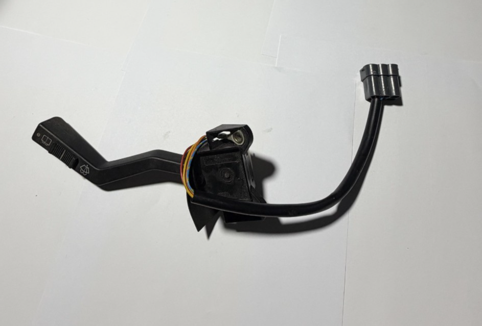 Volvo 740 760 780 940 Wagon Windshield Back Glass Wiper Switch Lever 1347929