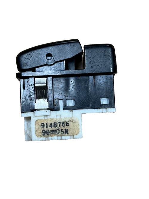 1995 1996 1997 Volvo 850 Heated Seat Switch Right Passenger RH OEM 9148766