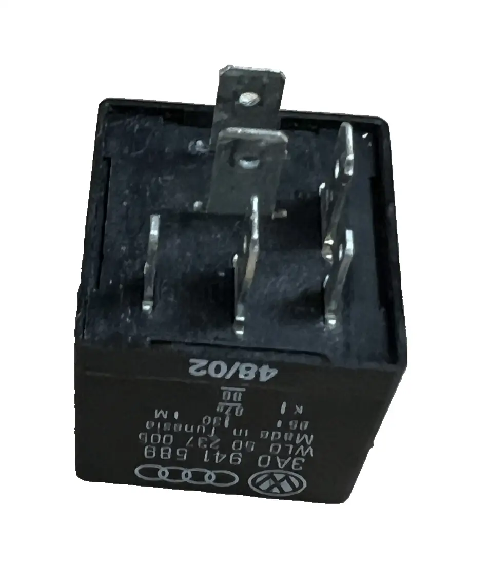 Daytime Running Lights Relay #173 3A0 941 589 fits 1999-2002 Volkswagen Cabrio by Volkswagen