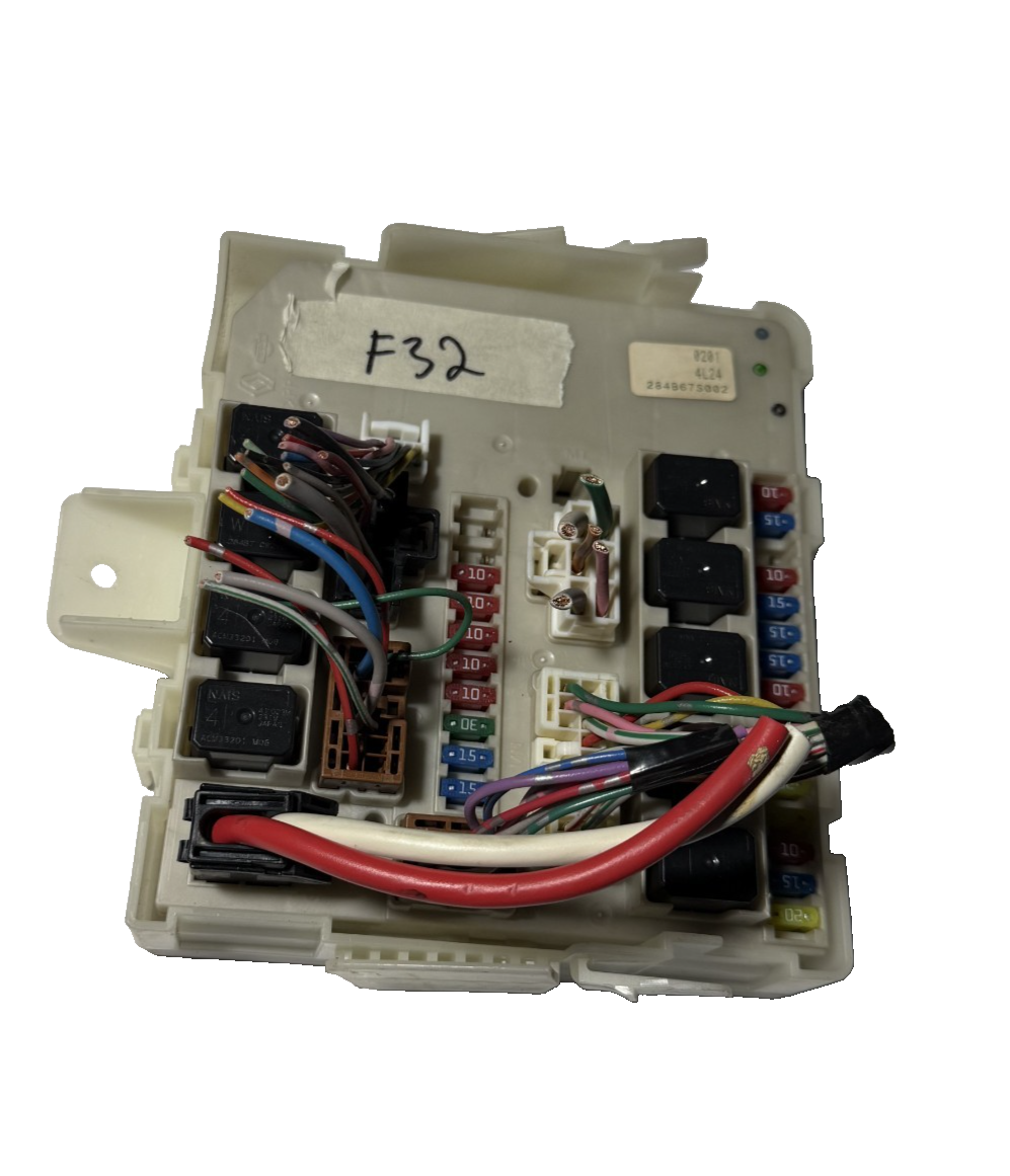 Fuse Relay Box Module 284B67S002 fits 2004 2005 2006 2007 Nissan Pathfinder