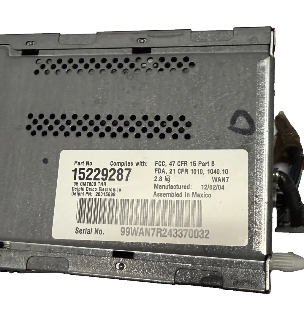 05 2005 GMC Envoy AM FM CD Player Radio Stereo Navigation Screen 15229287 by General Motors