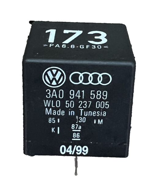 Daytime Running Lights Relay 3A0 941 589 fits 99 00 01 02 Volkswagen Cabrio