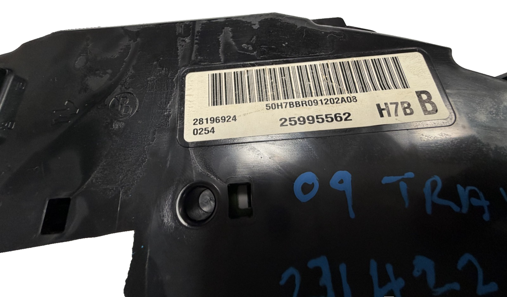 2011 Chevrolet Traverse 3.6L Speedometer Display Cluster Gauge Panel 28196924