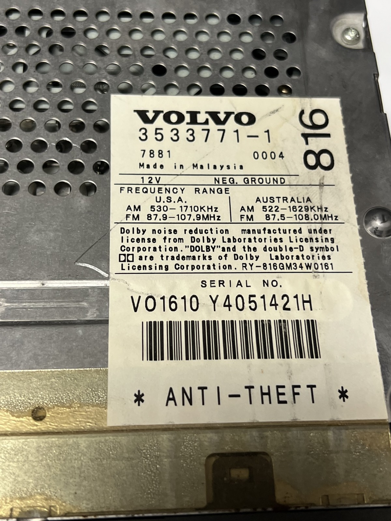 1997 1998 1999 2000 Volvo V70 AM FM CD Player Radio Receiver OEM 3533771