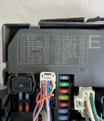 ? 2009-2012 Nissan Pathfinder IPDM Power Distribution Module OEM 284B7 ZE03B