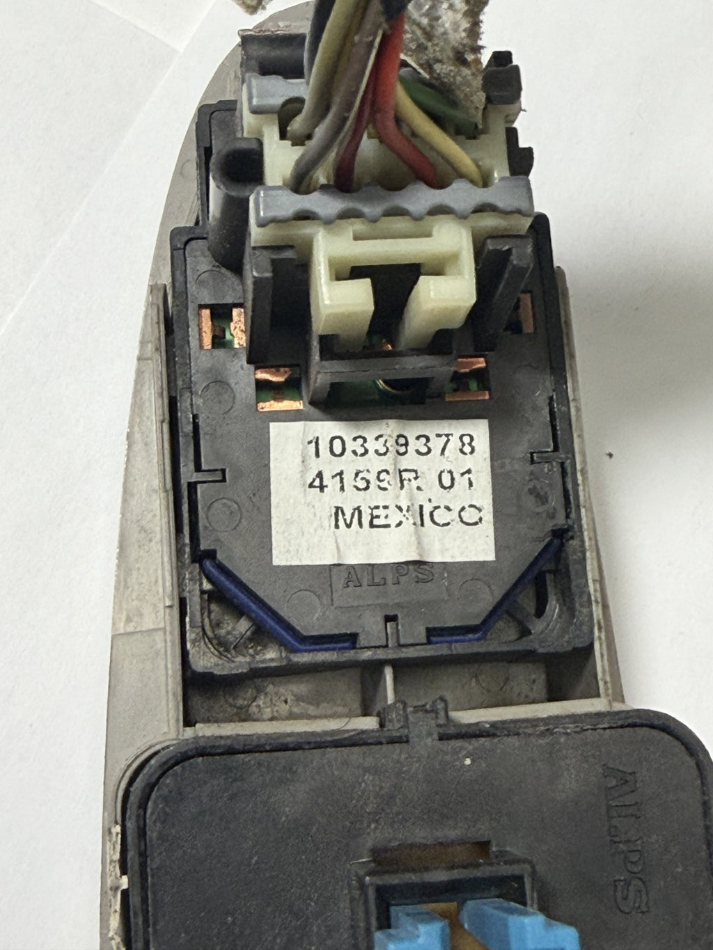02 03 04 05 06 07 Buick Rendezvous Master Power Window Switch 10339378 Gray