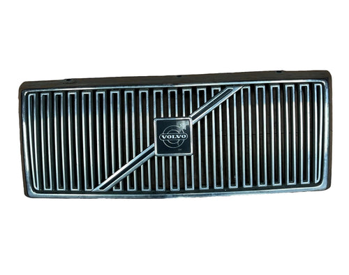 90-95 Volvo 940 960 740 760 Front Chrome Grille Grill 1358486 + Clips 1268673