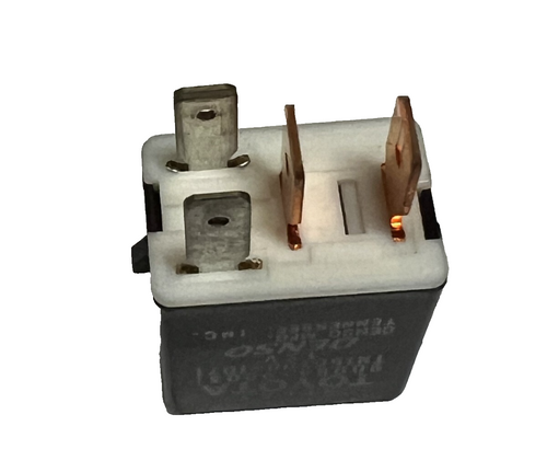 2000-2003 Toyota Echo 4 Pin Accessory Power Relay OEM 90084-98031, TN156700-1071