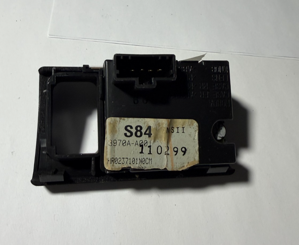 1998 1999 2000 98 99 00 Honda Accord Dash Center Digital Clock 3970A A001