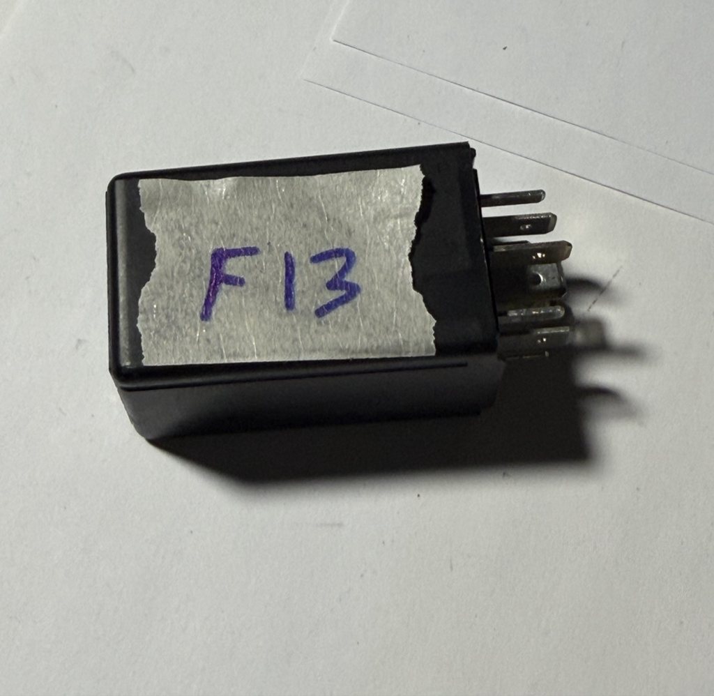 97 98 99 00 01 02 03 04 Jeep Dodge Chrysler Turn Signal Flasher Relay 4686094