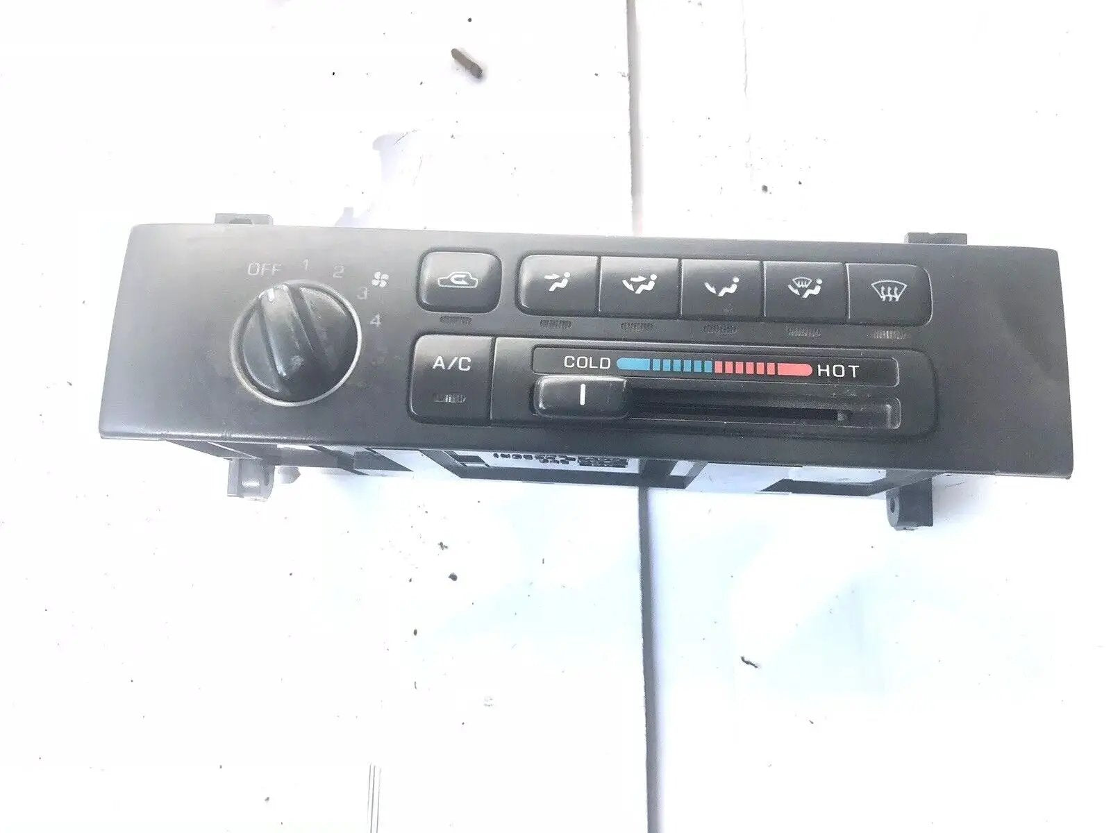 NISSAN MAXIMA AC CLIMATE CONTROL OEM 1998-1999 by DALEY1DEALS,LLC.