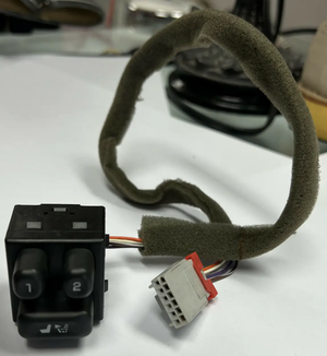 2002 2009 Chevy Trailblazer Gmc Envoy Left Driver Seat Memory Switch