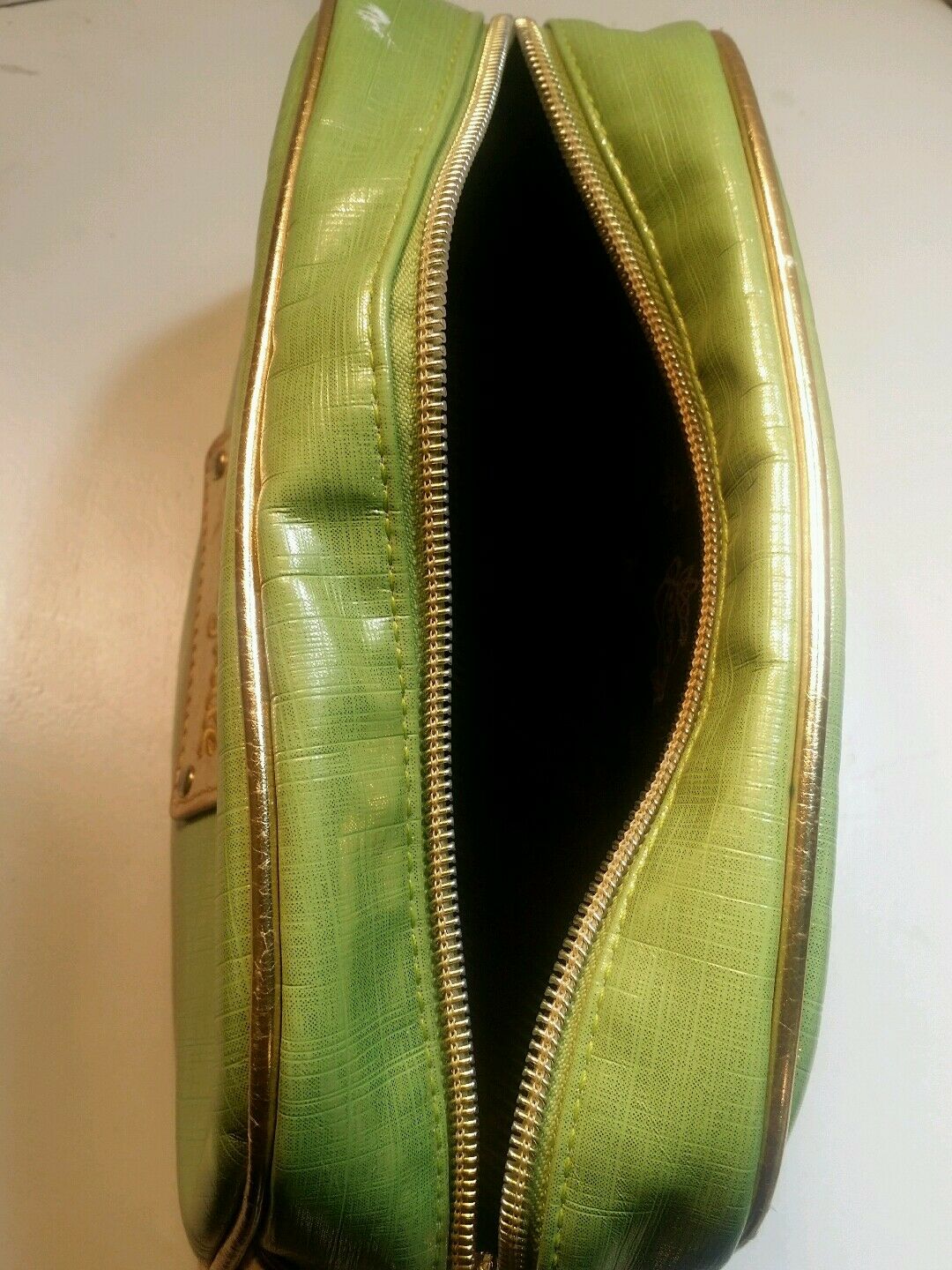 betseyville green makeup bag