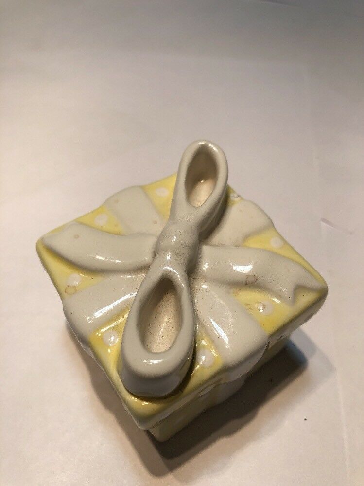 May Co Square Ceramic Trinket Box,White/Yellow Ribbon Gift.