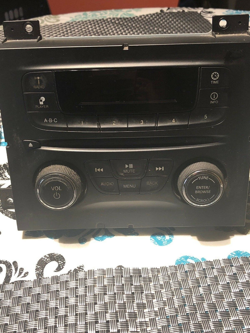 13 DODGE DART AM/FM RADIO CD STEREO AUDIO PLAYER P/N 04692355ae