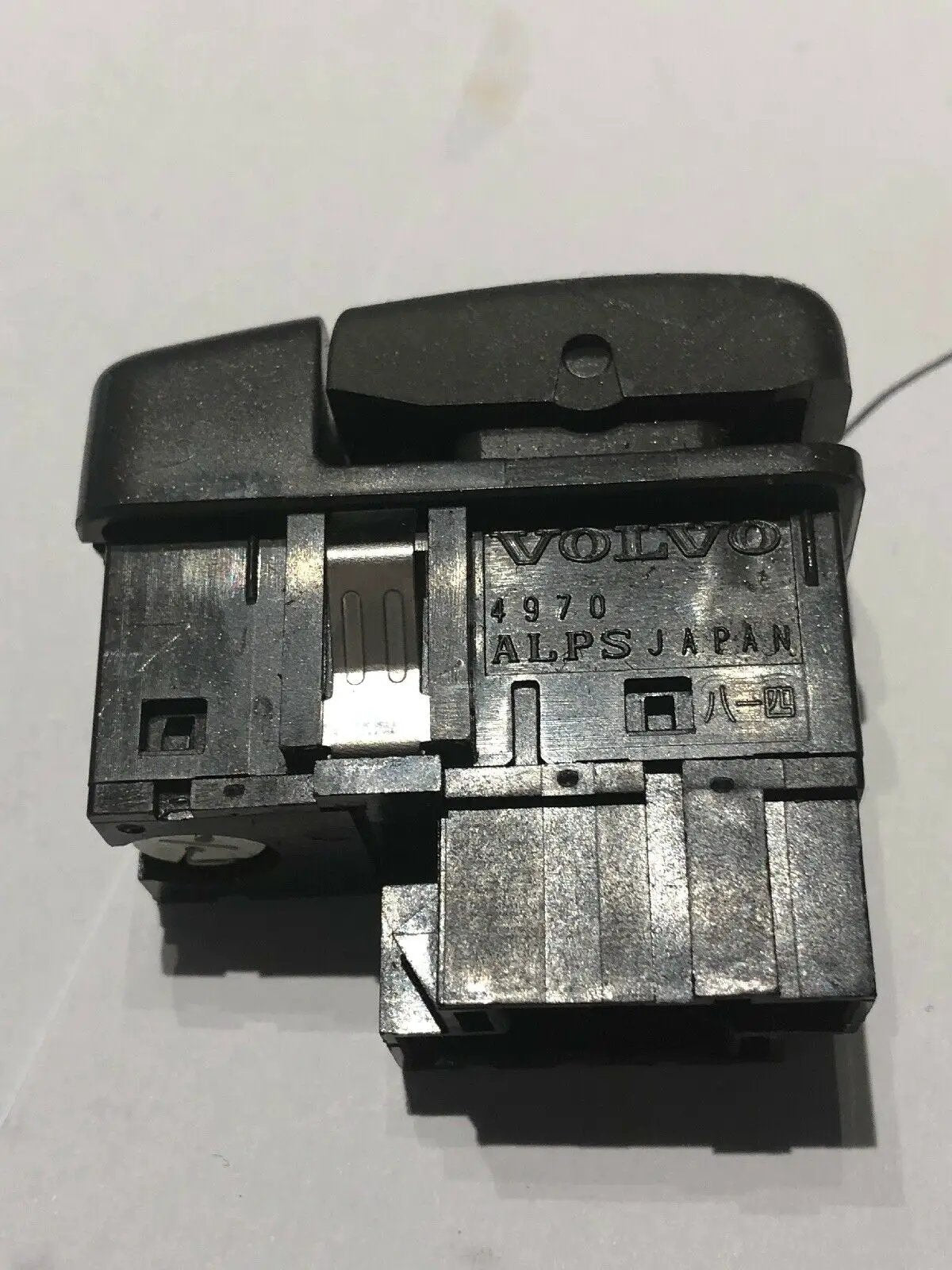 Volvo Rear Window Mirror Defrost Control Switch 30739324 C70 S70 V70 XC70 OEM by Volvo