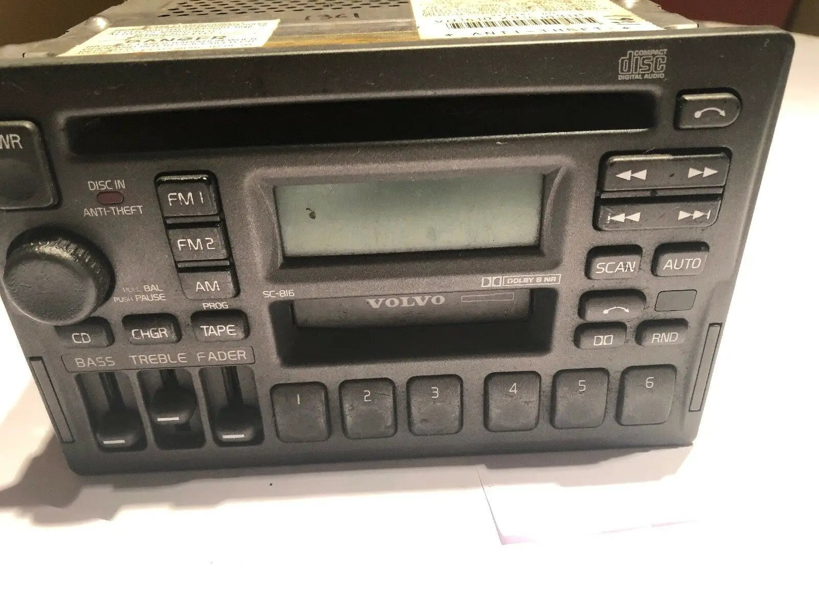 Volvo 90 70 40 Series 1997-2004 Radio AM FM CD Cassette PN 3533771-1 Face SC-816 by Volvo