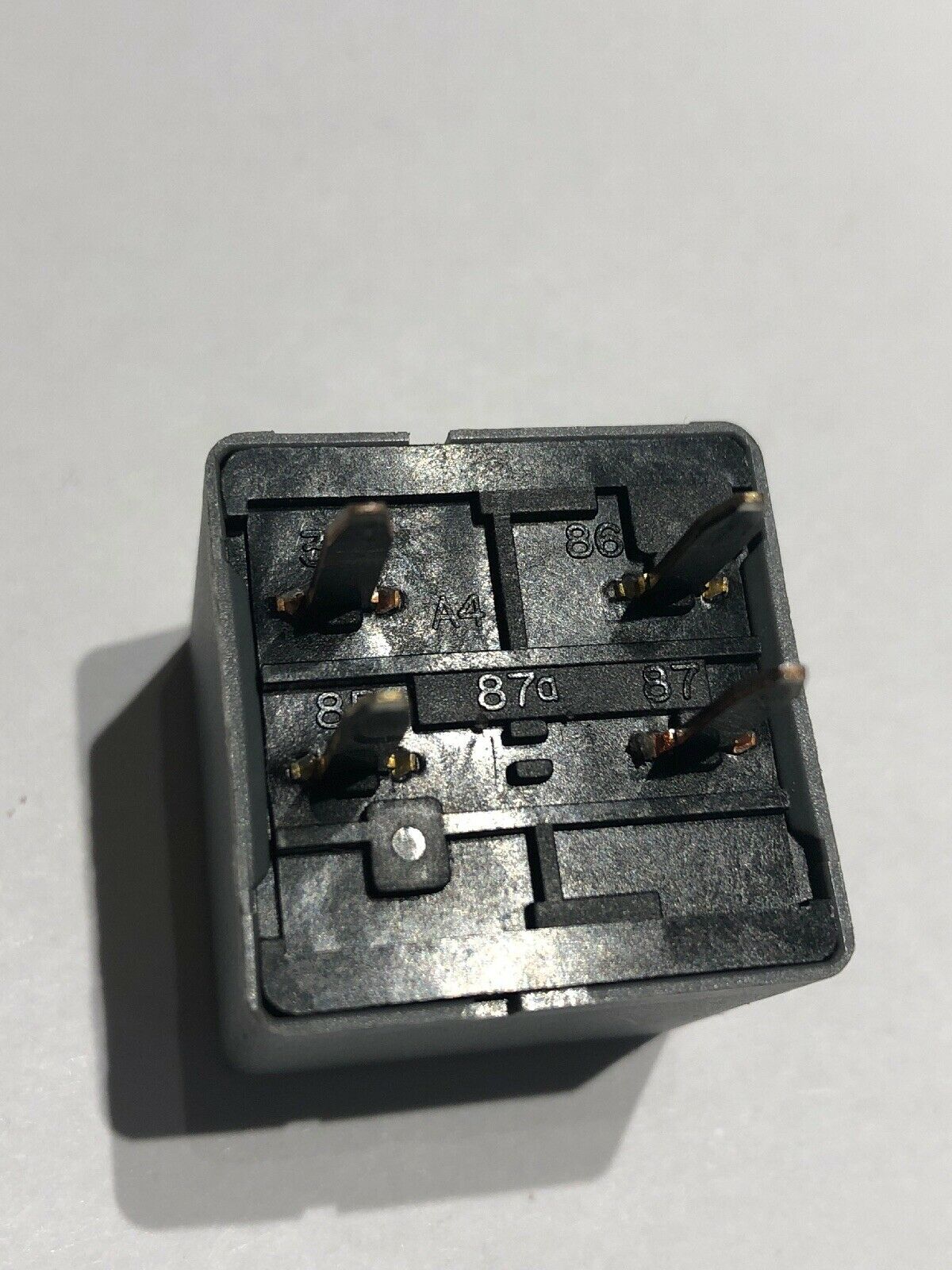 DELPHI 4 PIN RELAY 8864 / 15328864