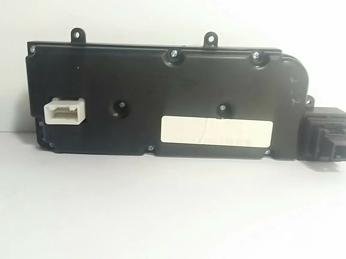 Fine 04 05 06 Nissan Quest Radio display face plate w/o nav OEM CC911 280985Z00B by Nissan
