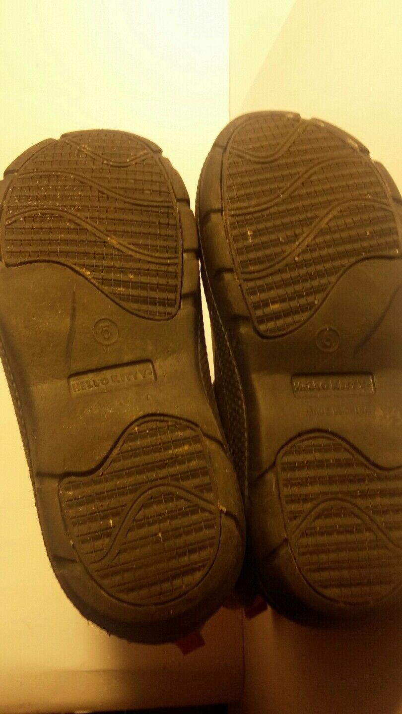 Girls boot, Hello Kitty, USA size 5, black & pink, EUR 37.5, MEX 24 (550418889).