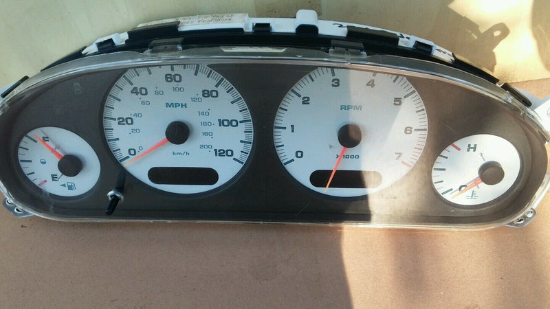 2001 2002 2003-06 2007 dodge caravan  SPEEDOMETER ODOMETER TACHCO GAUGE CLUSTER