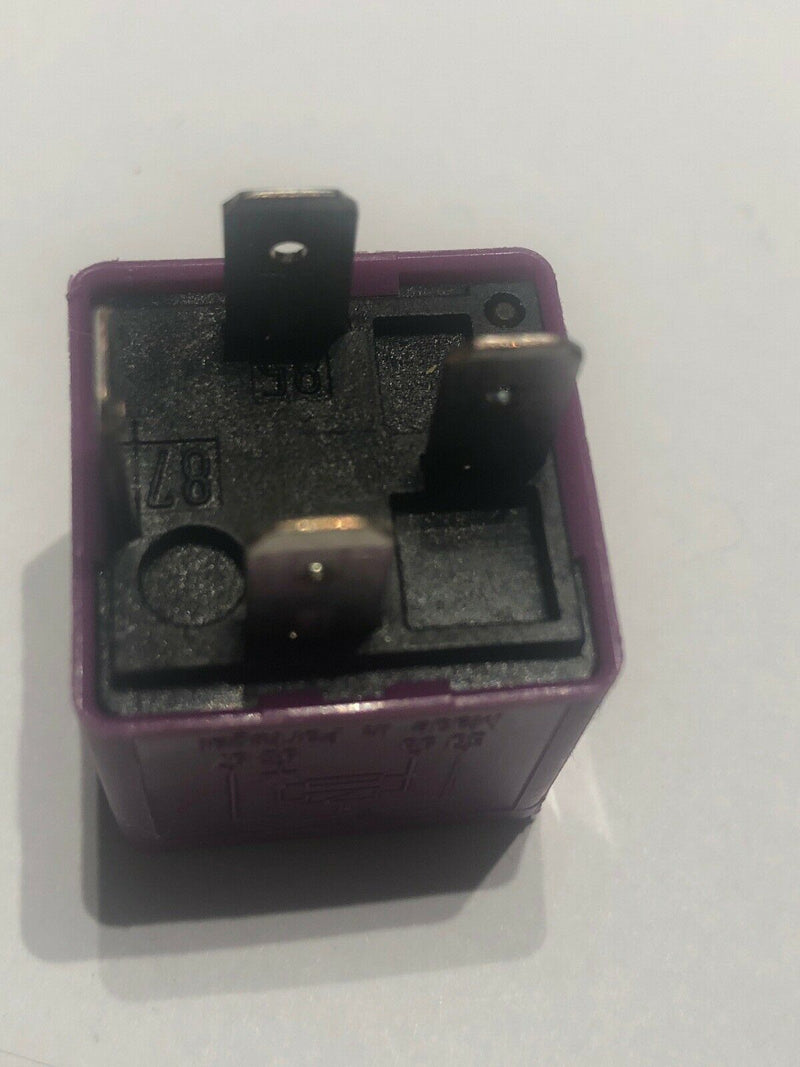 12V 4Pin # 431951253G / V23134-B52-X372 / No. 381 _TESTED RELAY_ (X2 Pcs.) VW