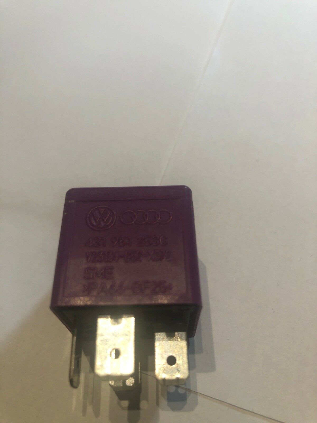 441-Audi VW Purple-381 Multi-Use 4-Pin SN7 Relay 431951253G Tyco V23134-B52-X372
