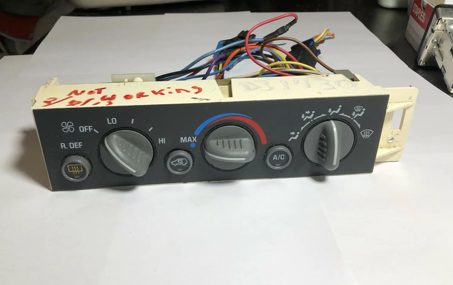 95 CHEVY TAHOE SUBURBAN SILVERADO A/C HEATER CLIMATE TEMPERATURE CONTROL OEM NEW by Chevrolet