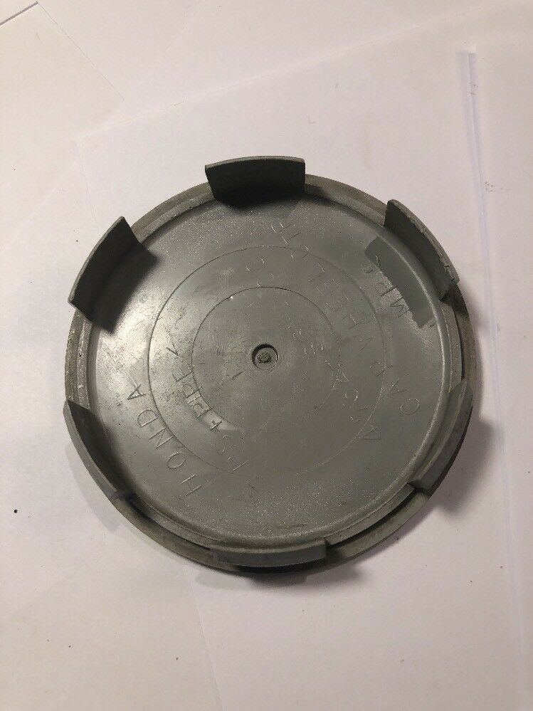 Acura Center Cap Hubcap CL wheel  1997 71676 OEM