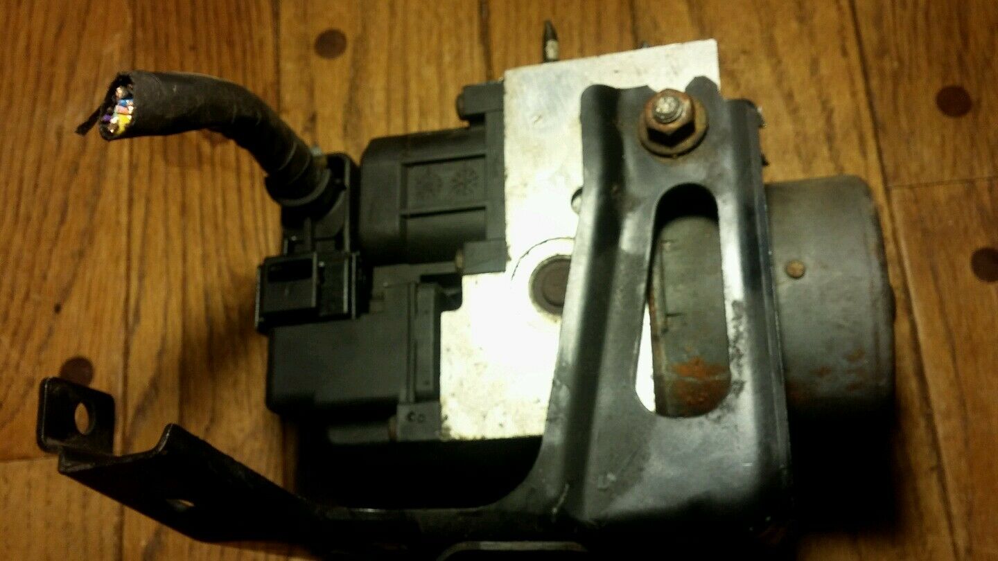 2003 Nissan Altima ABS Control Unit