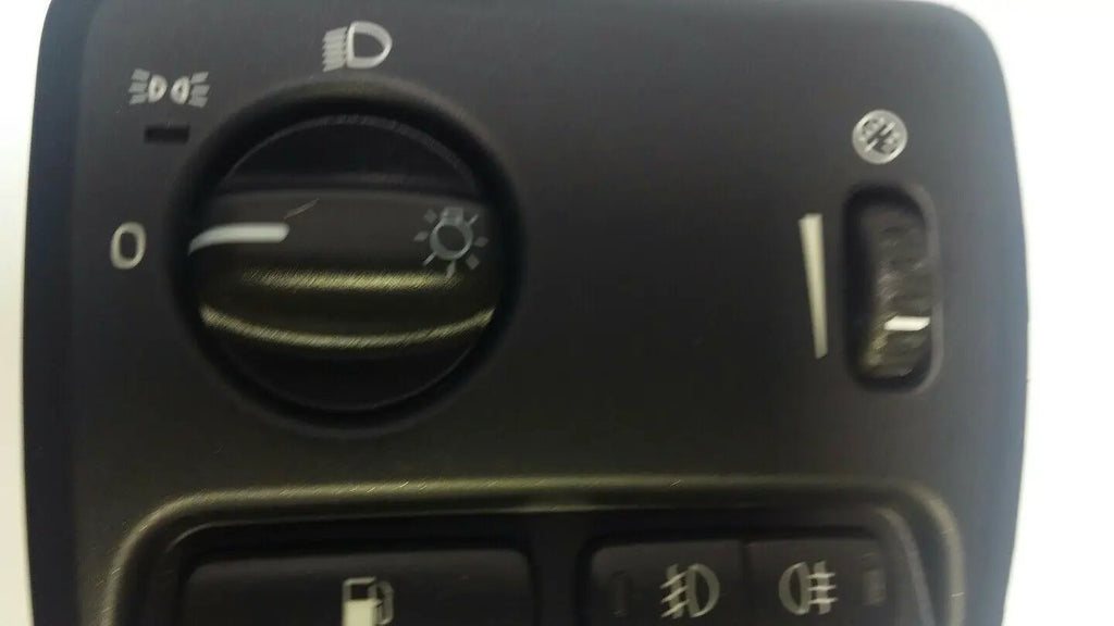 Black Headlight Switch Volvo gas tank & fog oem S60/XC70 2007 07 30739316 706825 by OEM