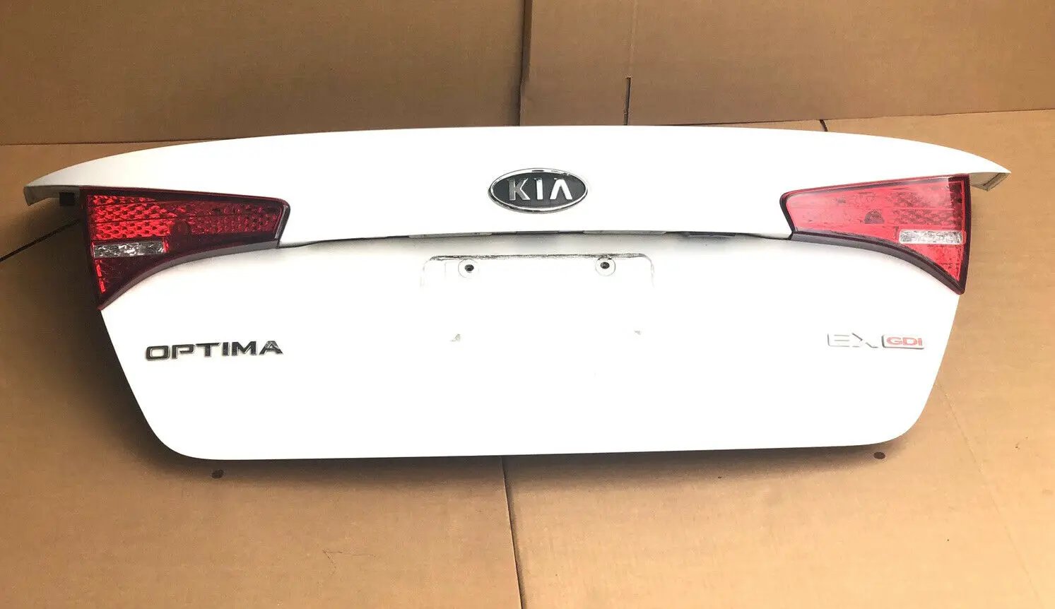 2011 -14 KIA OPTIMA TRUNK LID DECK REAR GATE DOOR Driver/passenger Tail Light OE by KIA