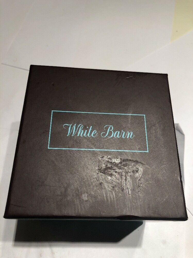 White Barn Candle Gft Box